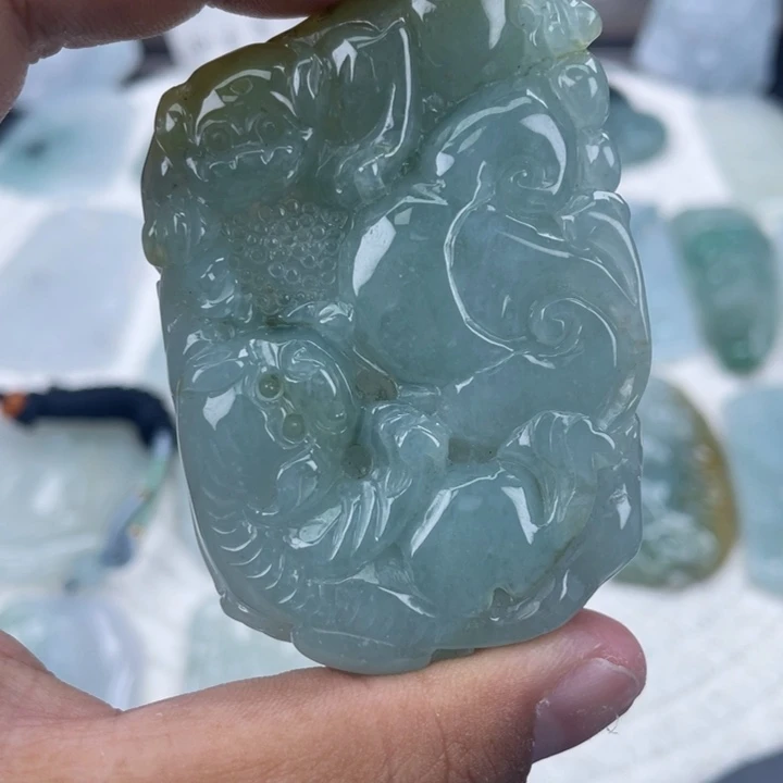 颈饰未镶嵌翡翠特色皮丘龙牙