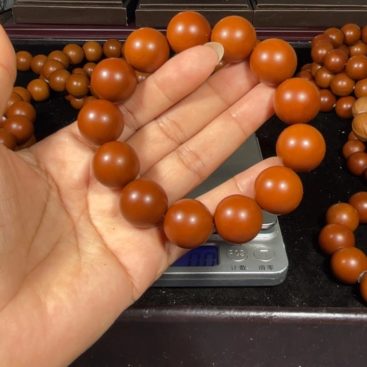 橄榄核吊坠1.78+树王精品小孔