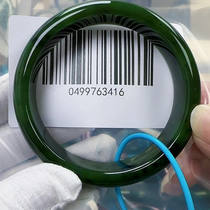 青***筝和田玉未镶嵌手镯包容60