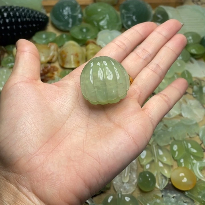 蛇纹石玉合金颈饰