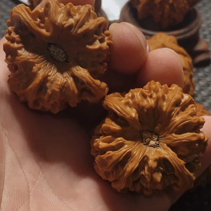 笑***哥吊坠文玩核桃文玩核桃龙门涧