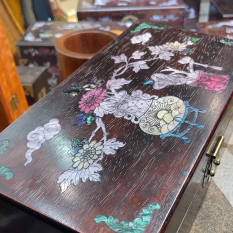 贡木川****?盒子1111111