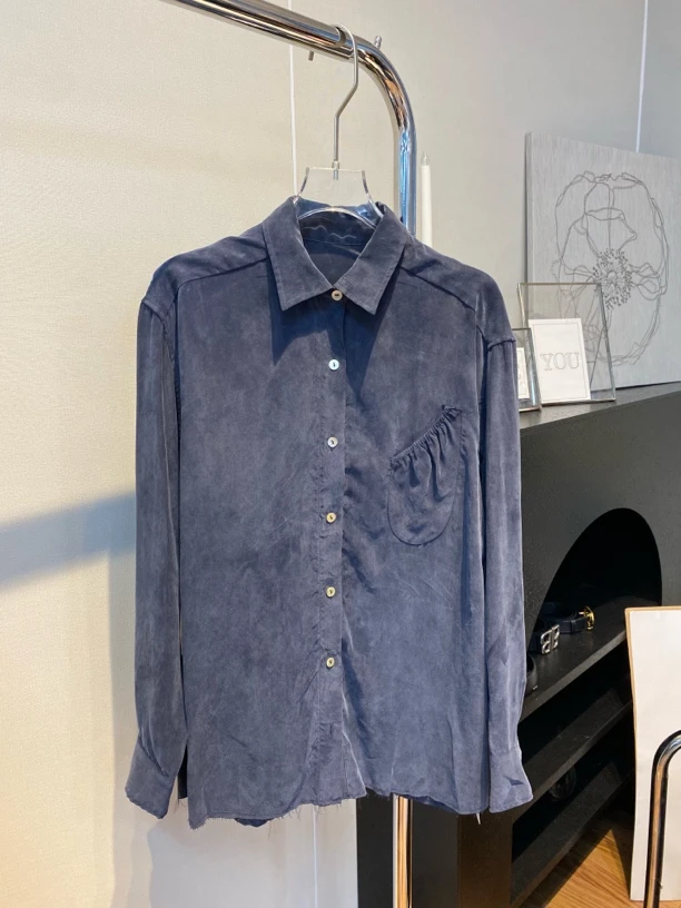 【诺拉】斜口袋设计感单排扣蓝色衬衫SE10770