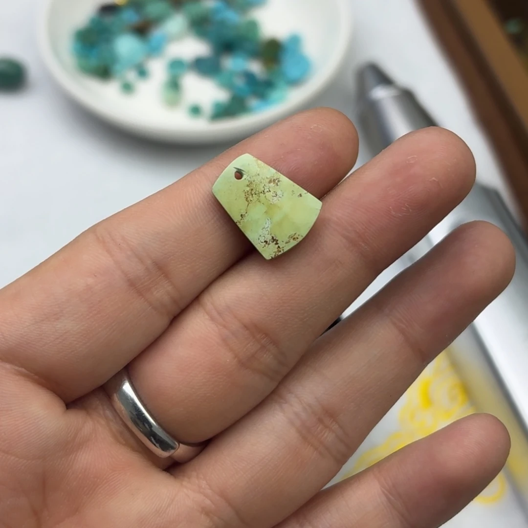 南红玛瑙未镶嵌绿松石