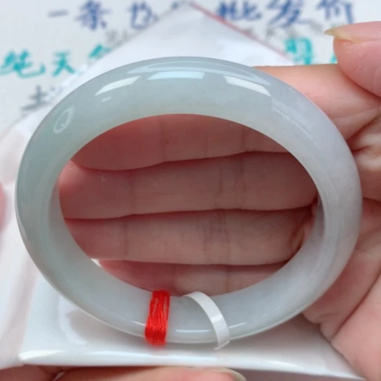 翡翠手镯未镶嵌56.8圈 福利放漏