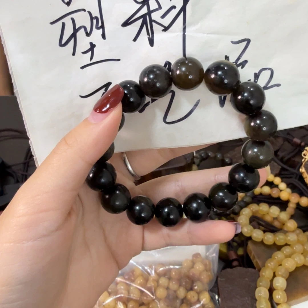 塑料创意饰品工艺品14