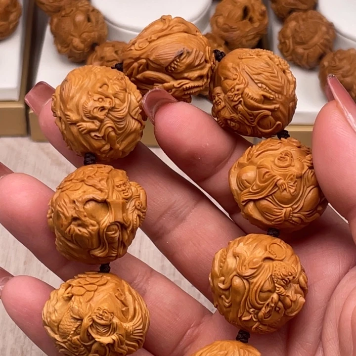 君***河橄榄核吊坠橄榄核