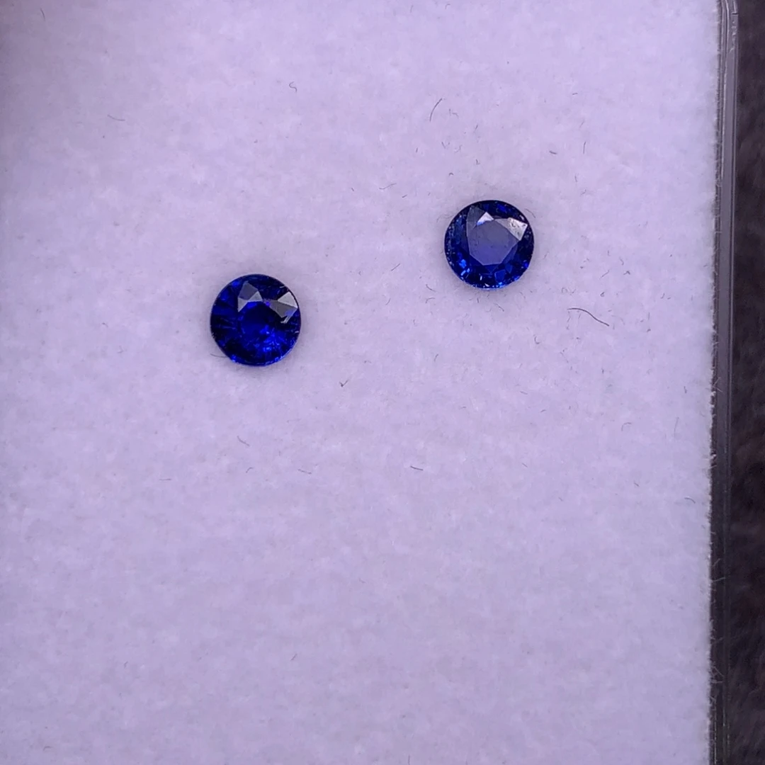 蓝宝石裸石皇家蓝蓝宝石0.68克拉