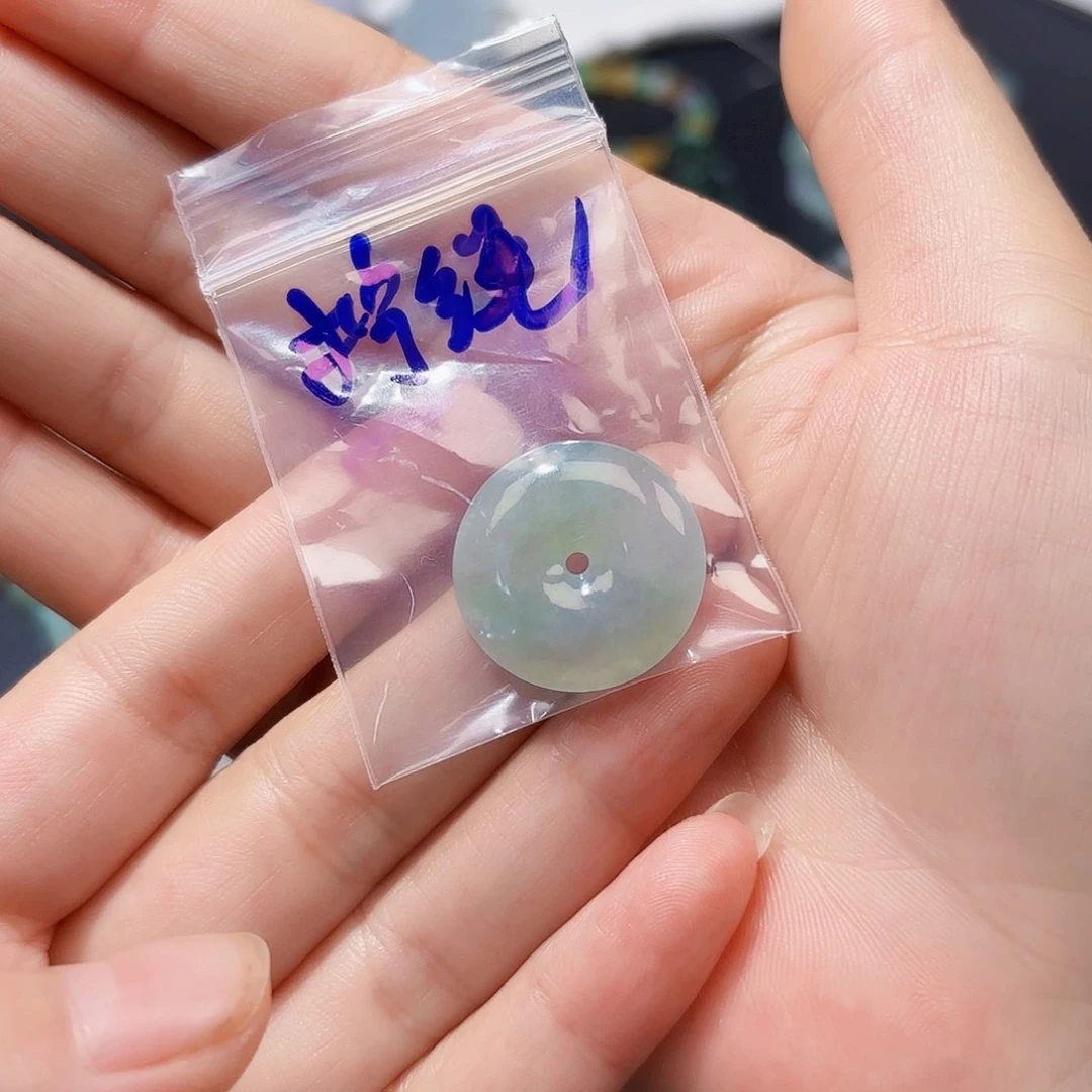 ぷ****翡翠未镶嵌颈饰天然缅甸翡翠A货