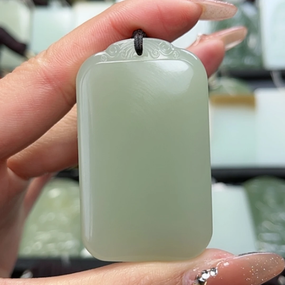 【闪购商品】和田玉颈饰未镶嵌河****心