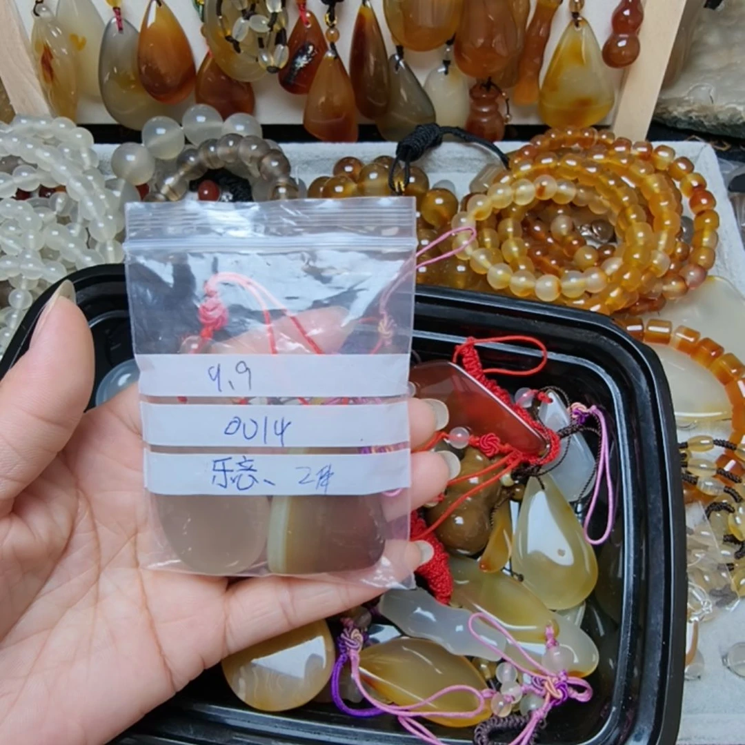 乐***i玛瑙/玉髓手链未镶嵌0014