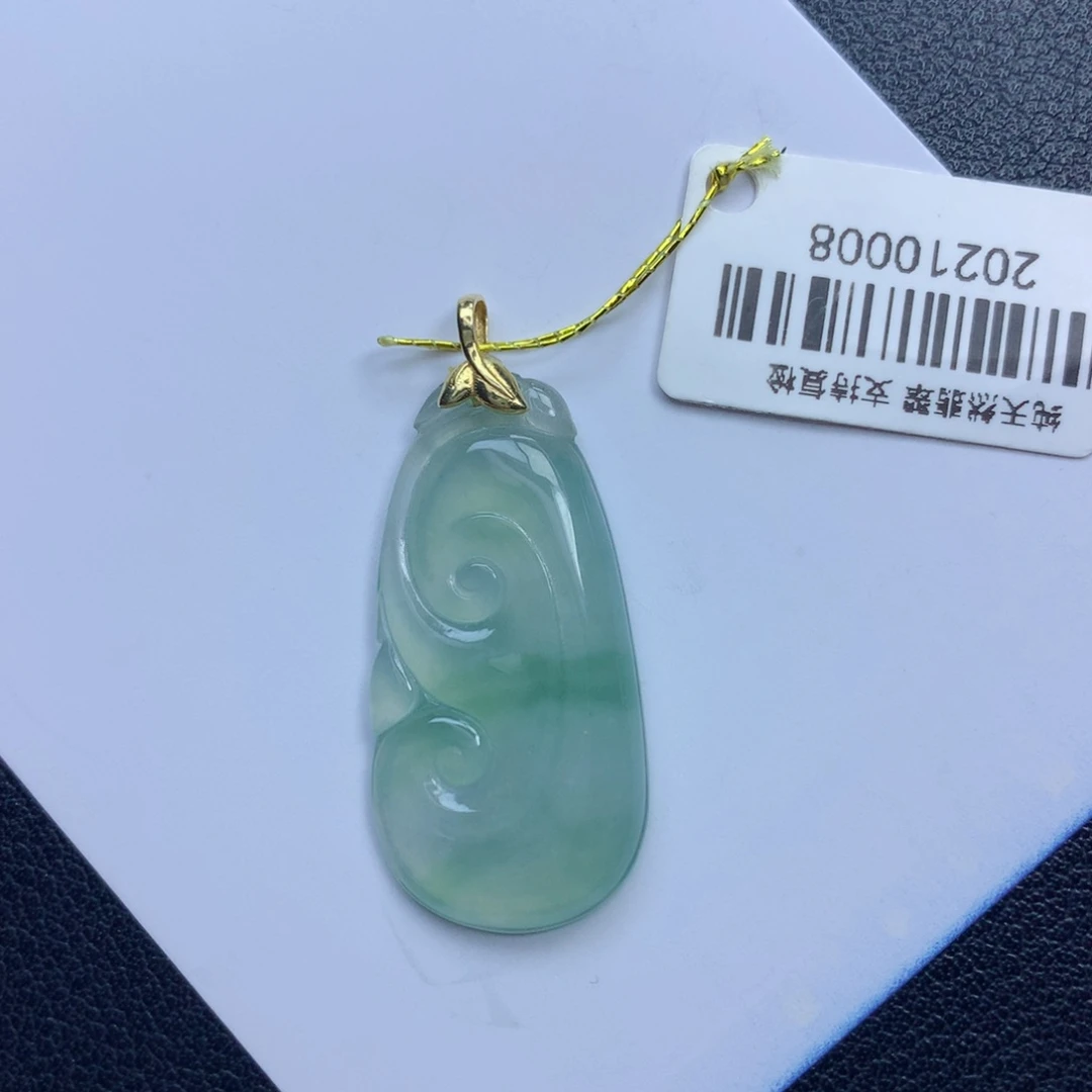 翡翠颈饰未镶嵌如意