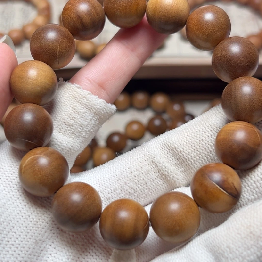 檀香木其他老山檀香瑕疵1.5