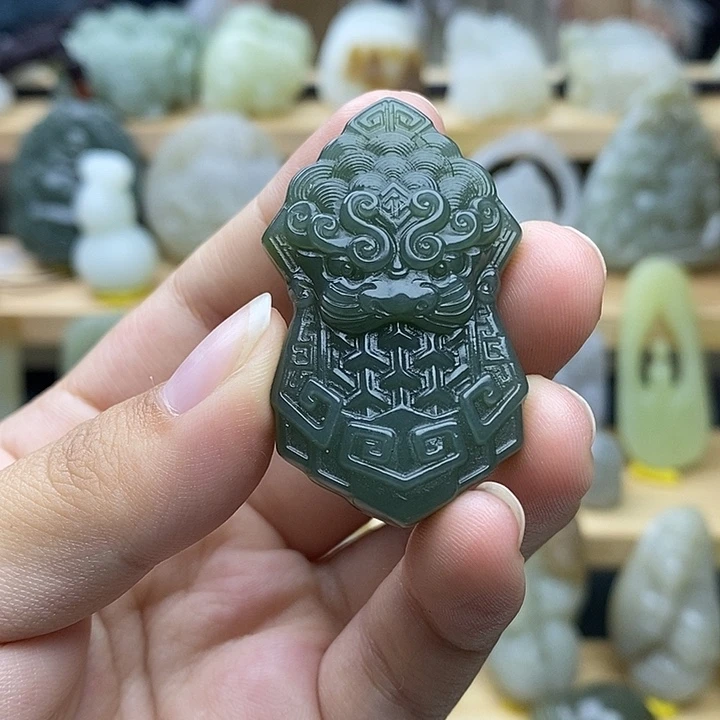 和田玉未镶嵌挂件