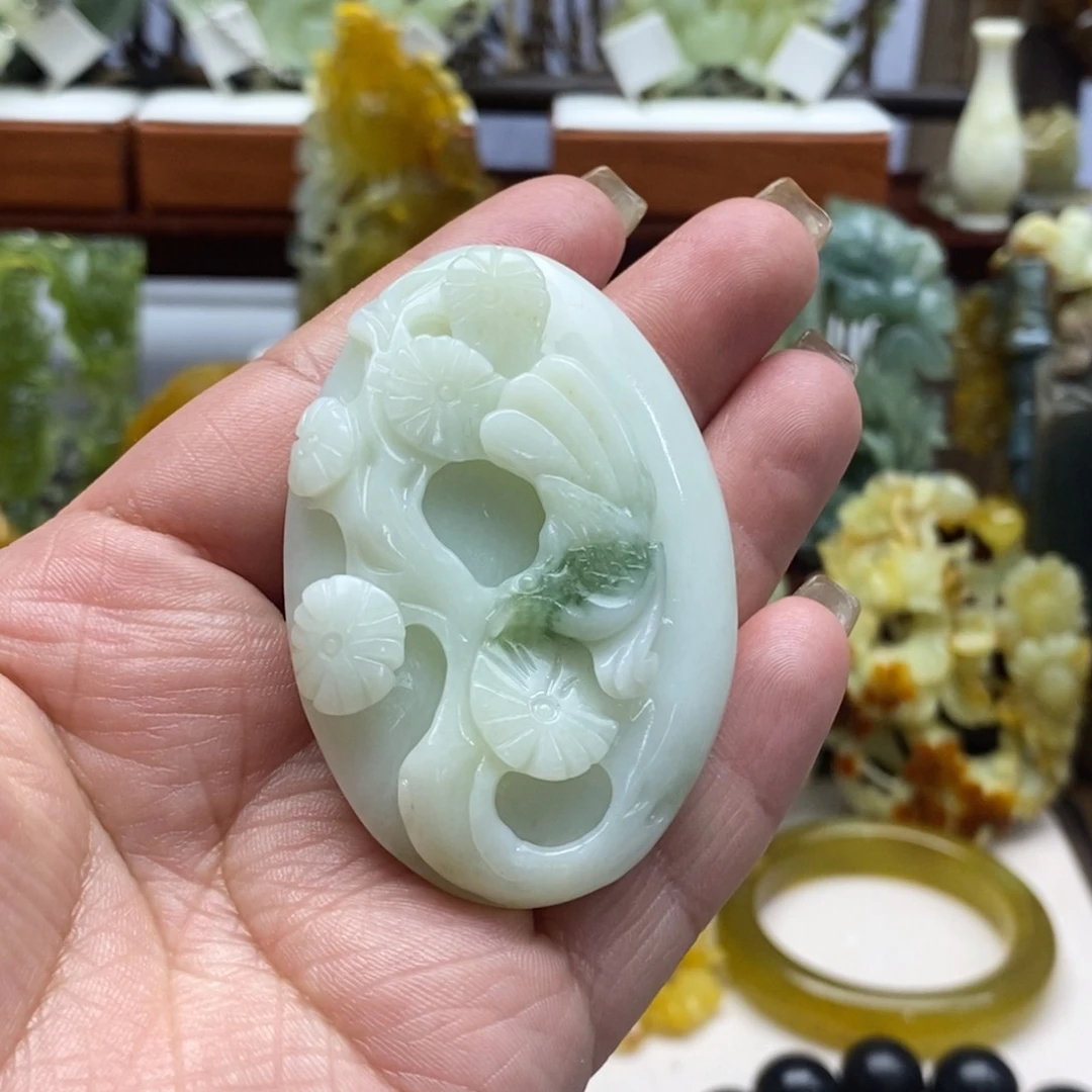 香***泥蛇纹石玉未镶嵌颈饰