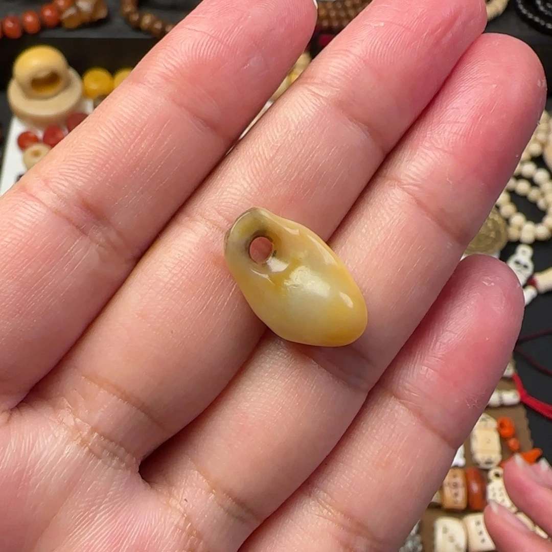 树脂制品嘴*李念珠配饰