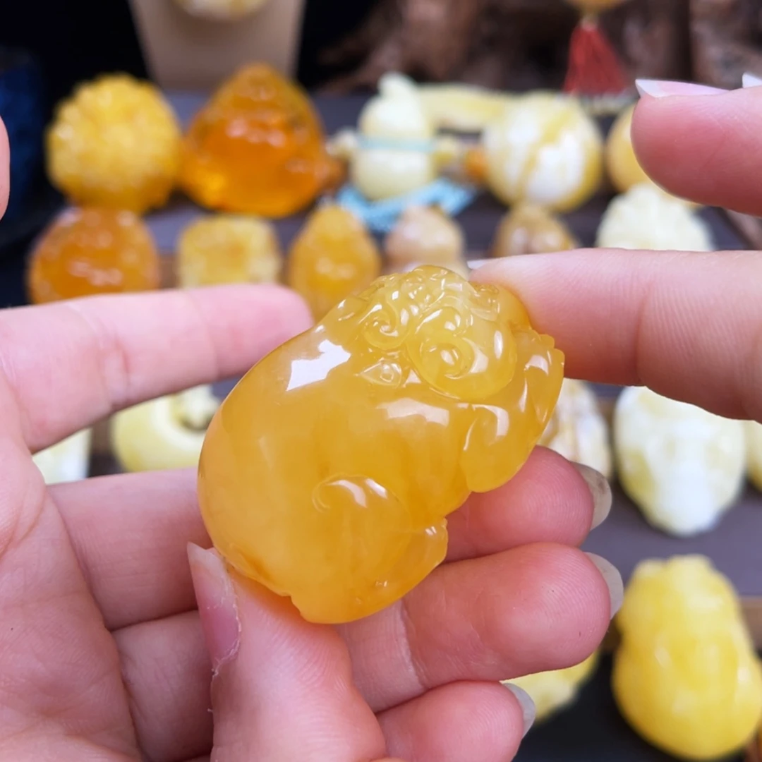 【闪购商品】未镶嵌琥珀珠宝奇石