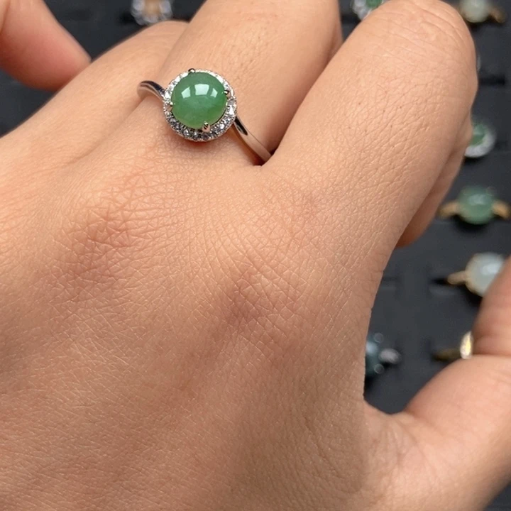 翡翠未镶嵌戒指戒指