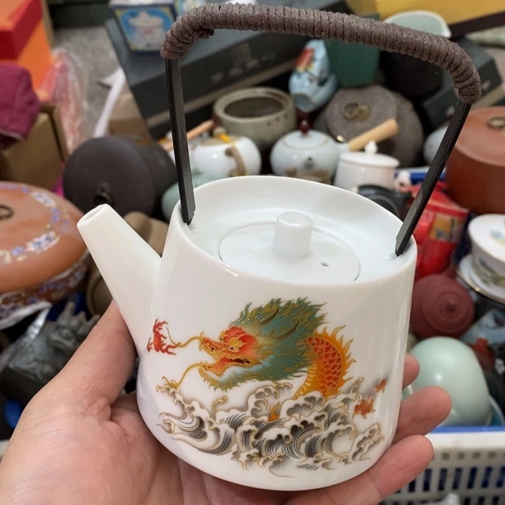陶瓷艺术的艺术品及壶