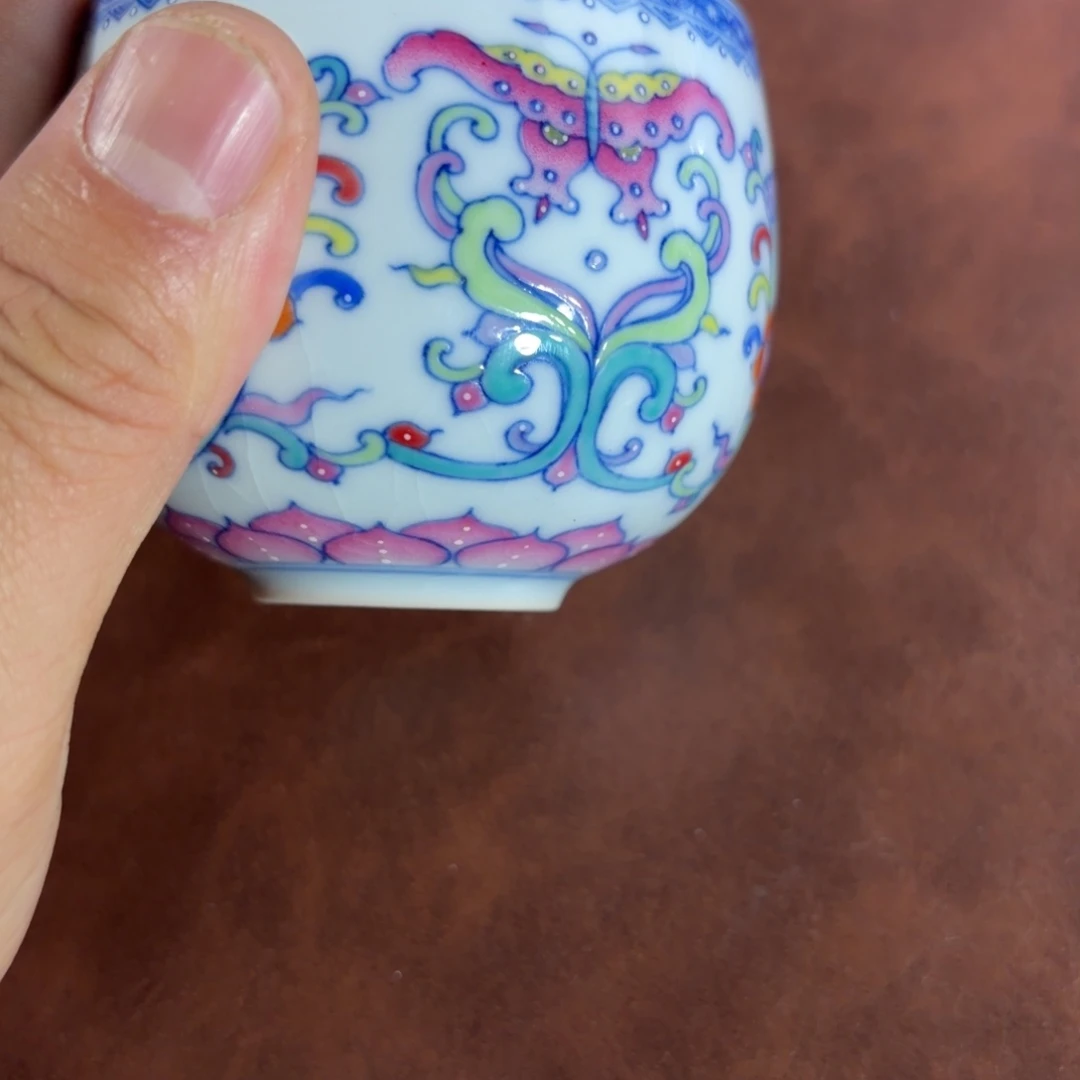 是***晚手工手绘的陶瓷小