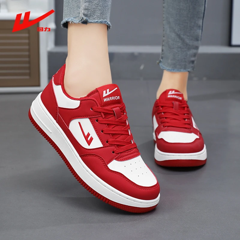 回力本命年红色女鞋春季网红爆款百搭情侣低帮大码运动休闲平板鞋