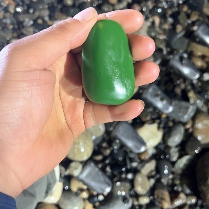 未镶嵌和田玉（糖玉）珠宝奇石