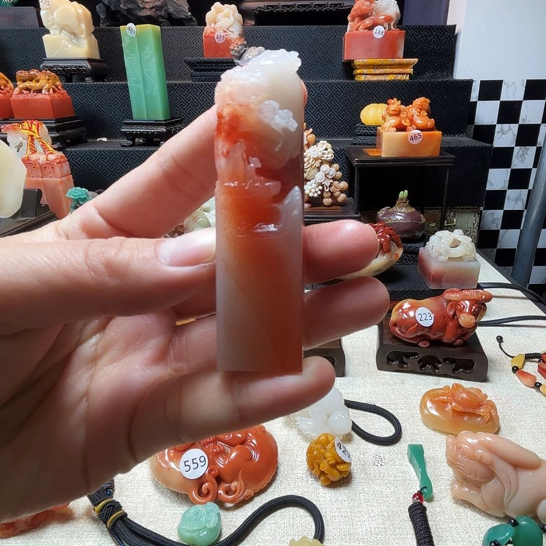 寿山石印石松下访友