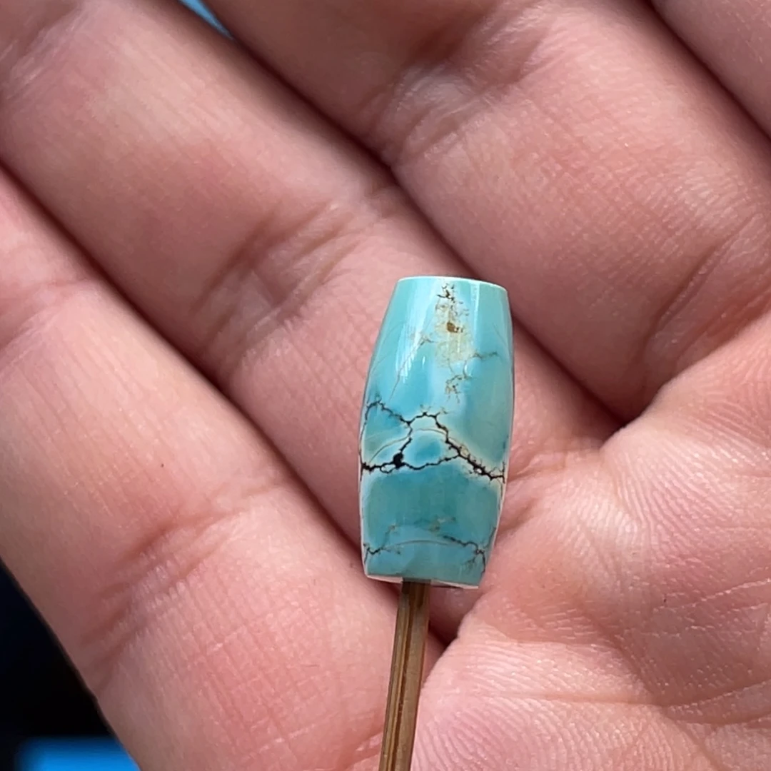 绿松石未镶嵌挂件