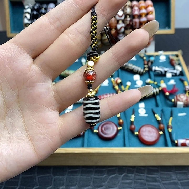 玛瑙/玉髓颈饰合金