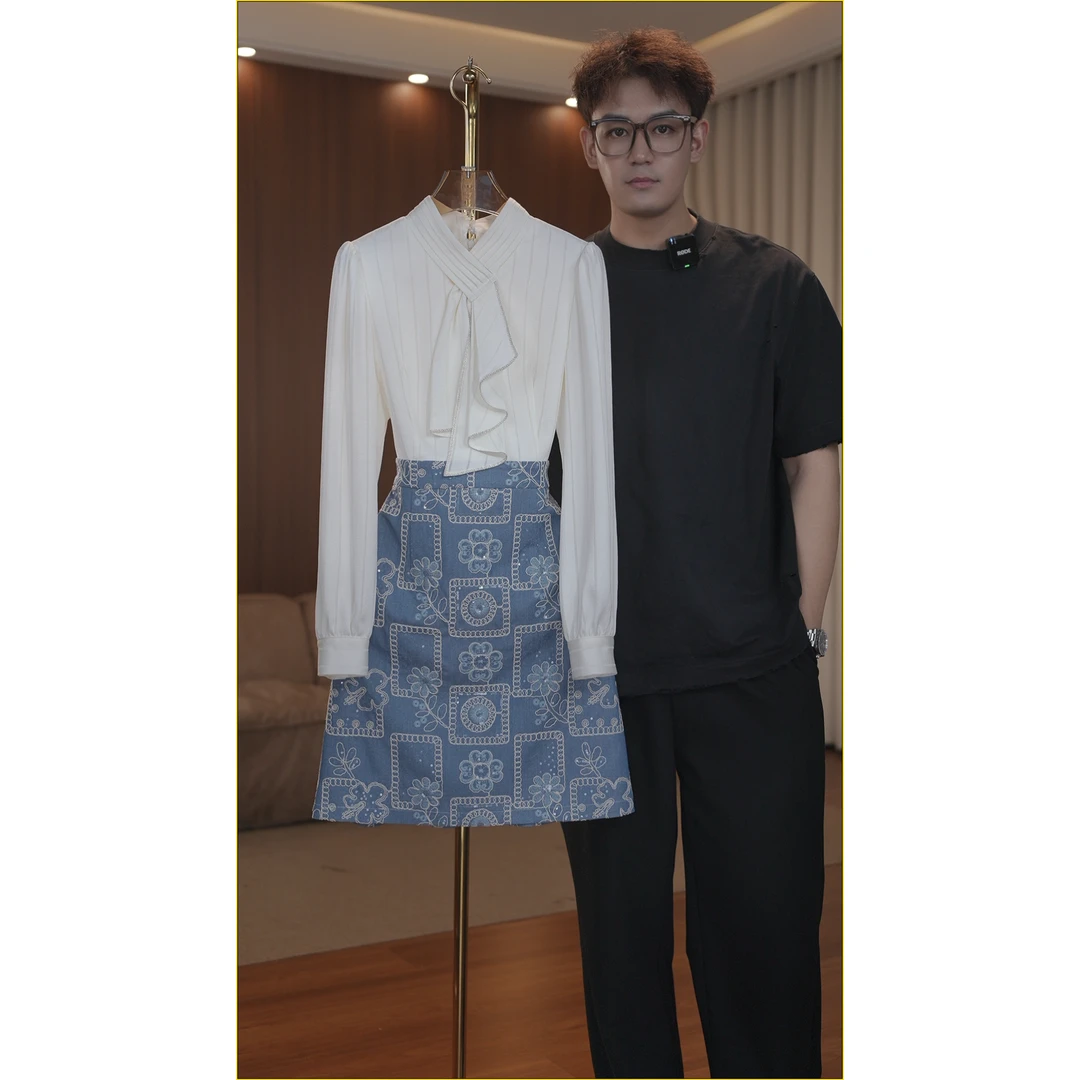 【新品上新】2219品牌新款女装气质显瘦长袖连衣裙