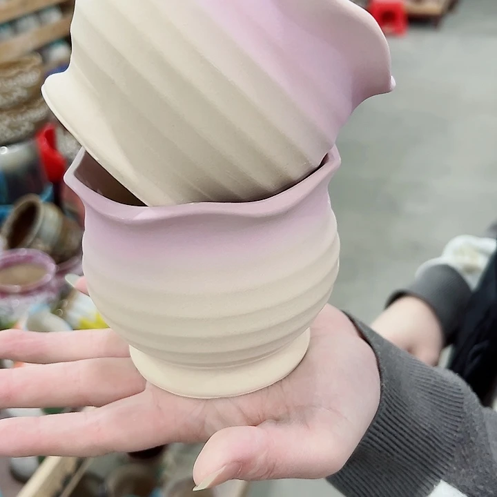 有孔.凑满10元发货多肉陶瓷花盆！