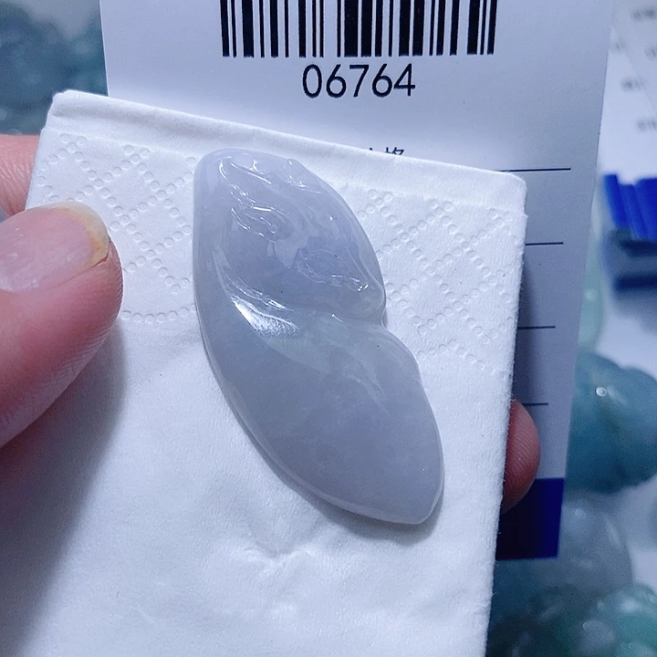 翡翠未镶嵌颈饰天光墟翡翠市场现金代购