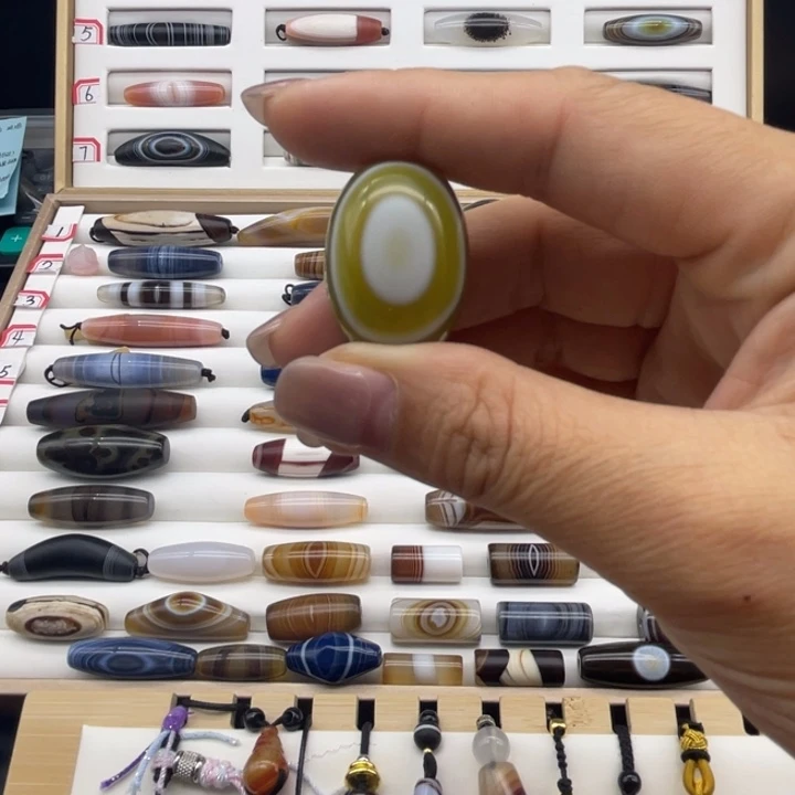 卍***玛瑙/玉髓合金颈饰