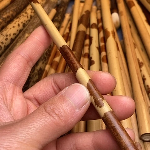 夏*雨精美红湘妃一支起拍