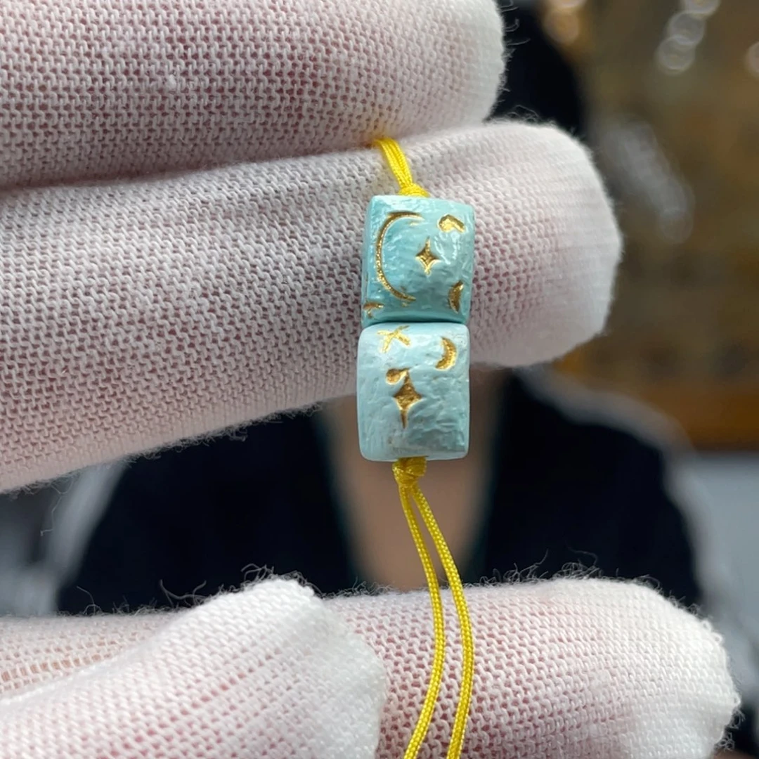 绿松石未镶嵌挂件