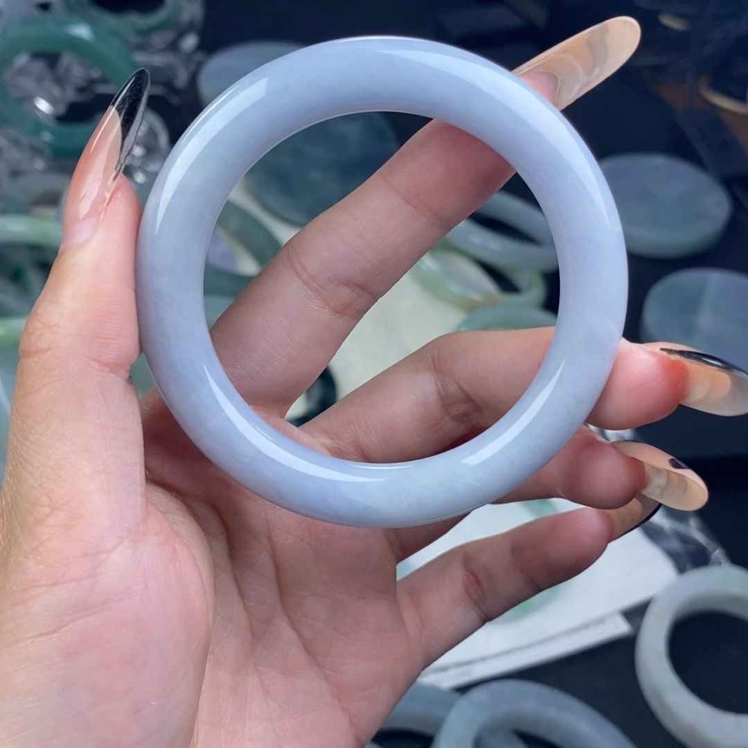 余***念未镶嵌正圈定制翡翠