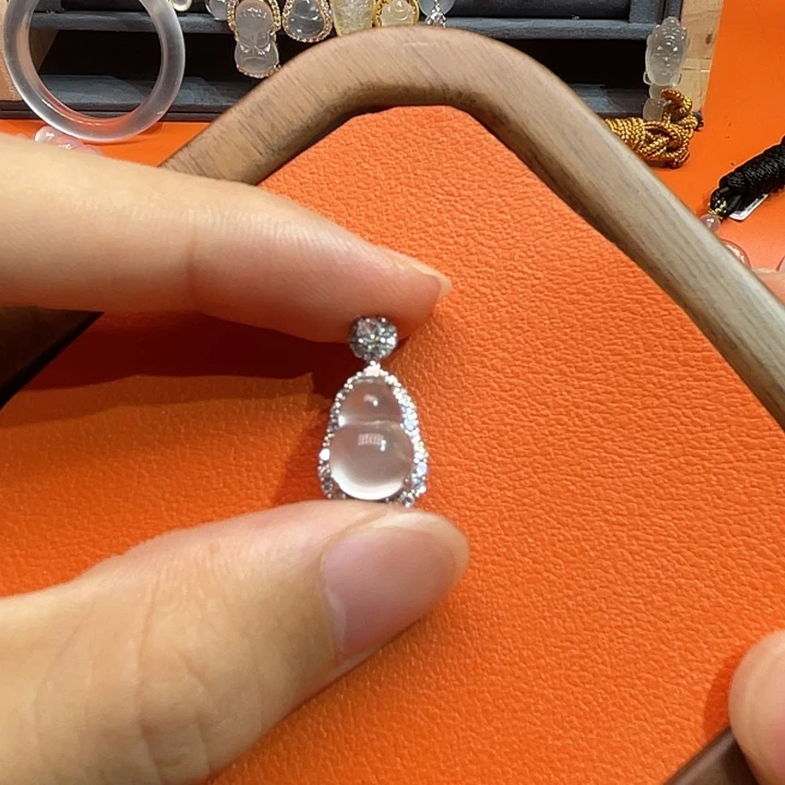 石英质玉合金套链