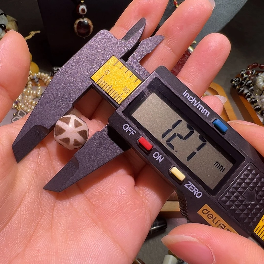 树脂制品邦提克佩珠