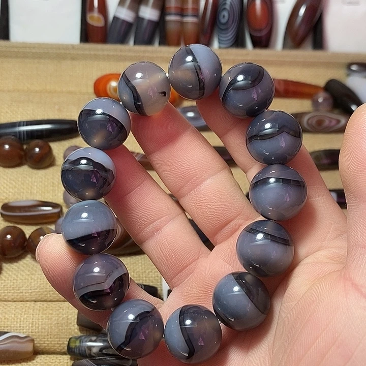 玛瑙/玉髓合金颈饰