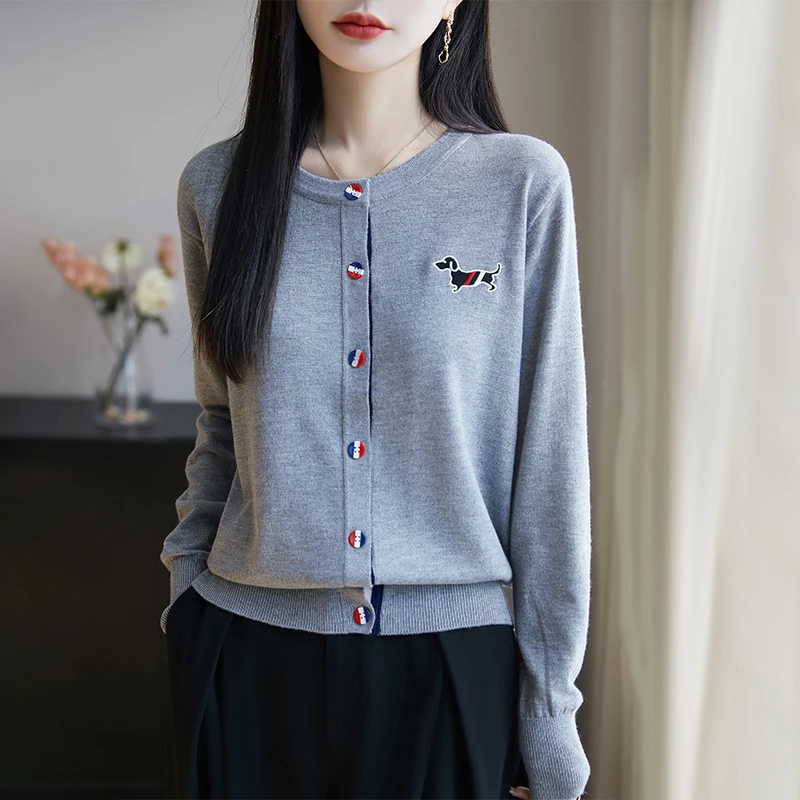 哥弟阿玛施正品秋季新款小狗图案开衫长袖时尚宽松针织衫百搭圆领