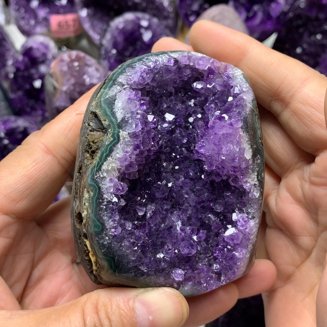 两***半大型摆件（非配饰）未镶嵌紫晶