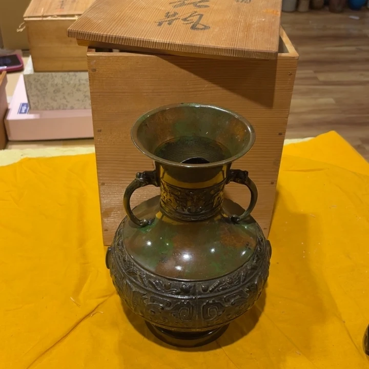 小***亮瓷片工艺美术品陶瓷艺术