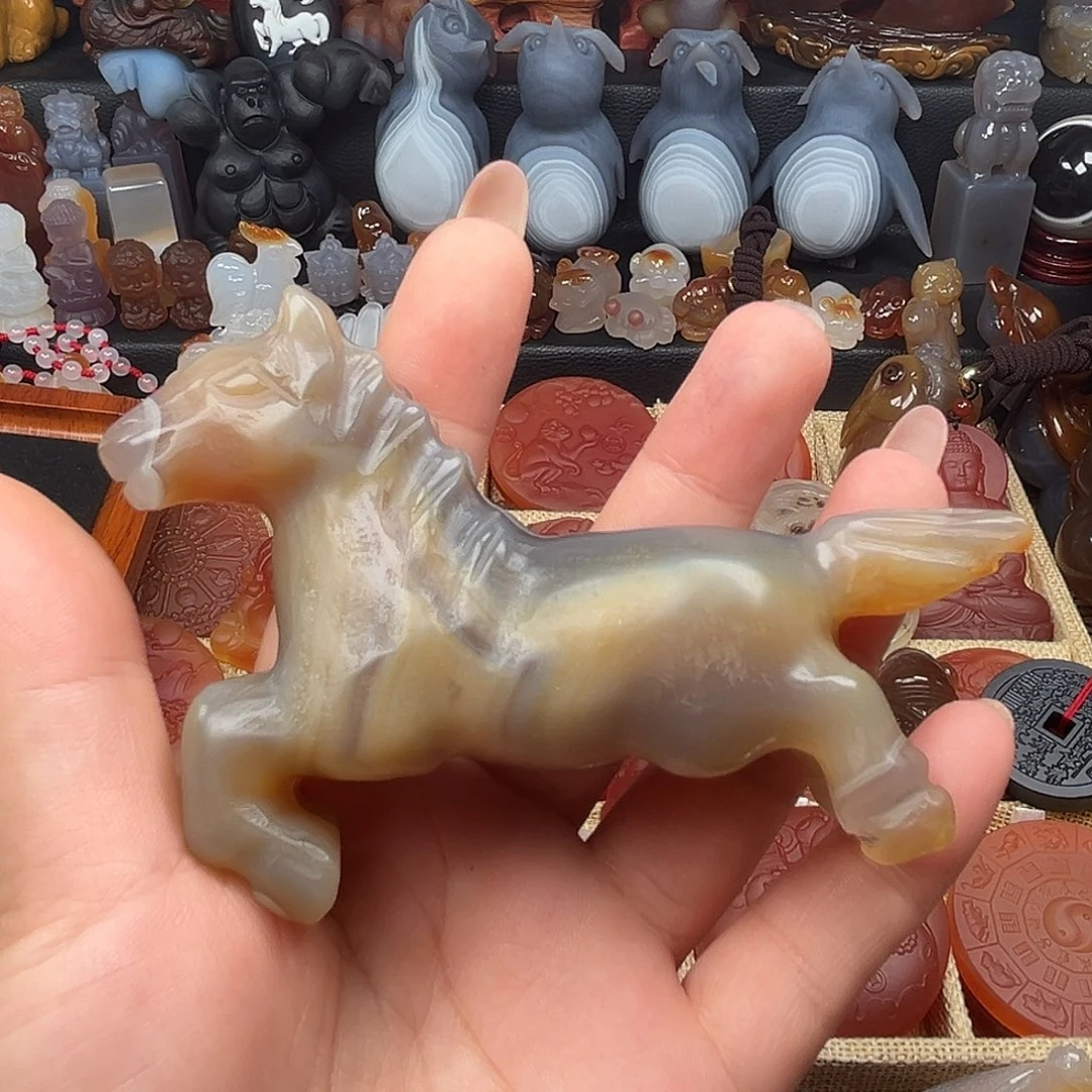 玛瑙/玉髓未镶嵌手玩件
