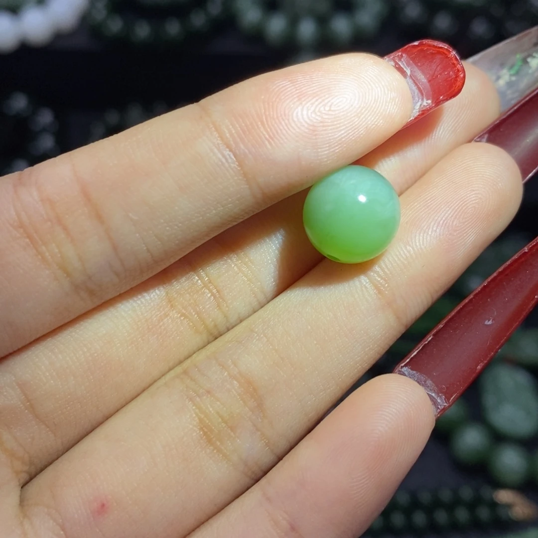 我***年和田玉未镶嵌珠宝奇石