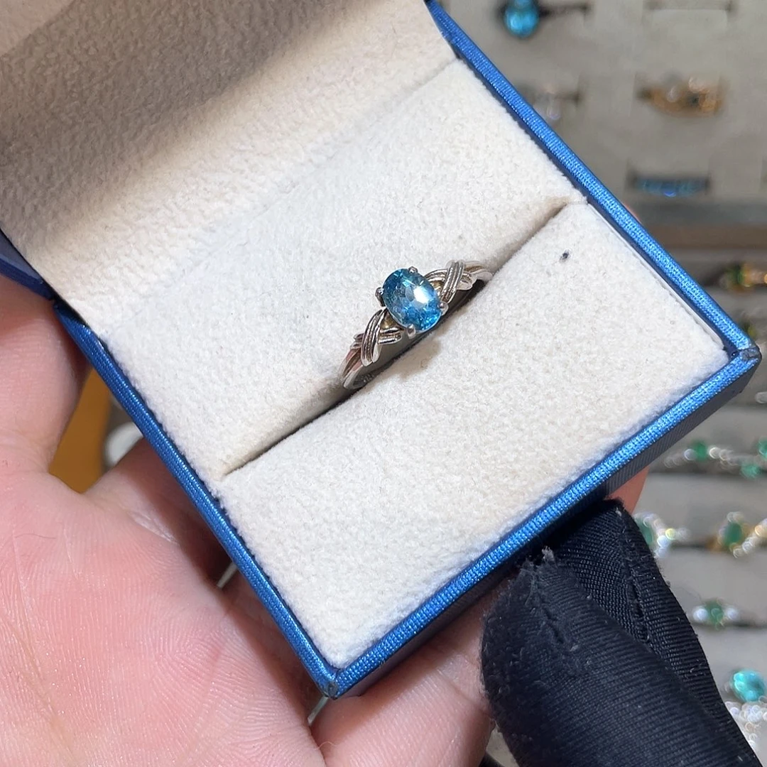 银S925镶嵌戒指托帕石