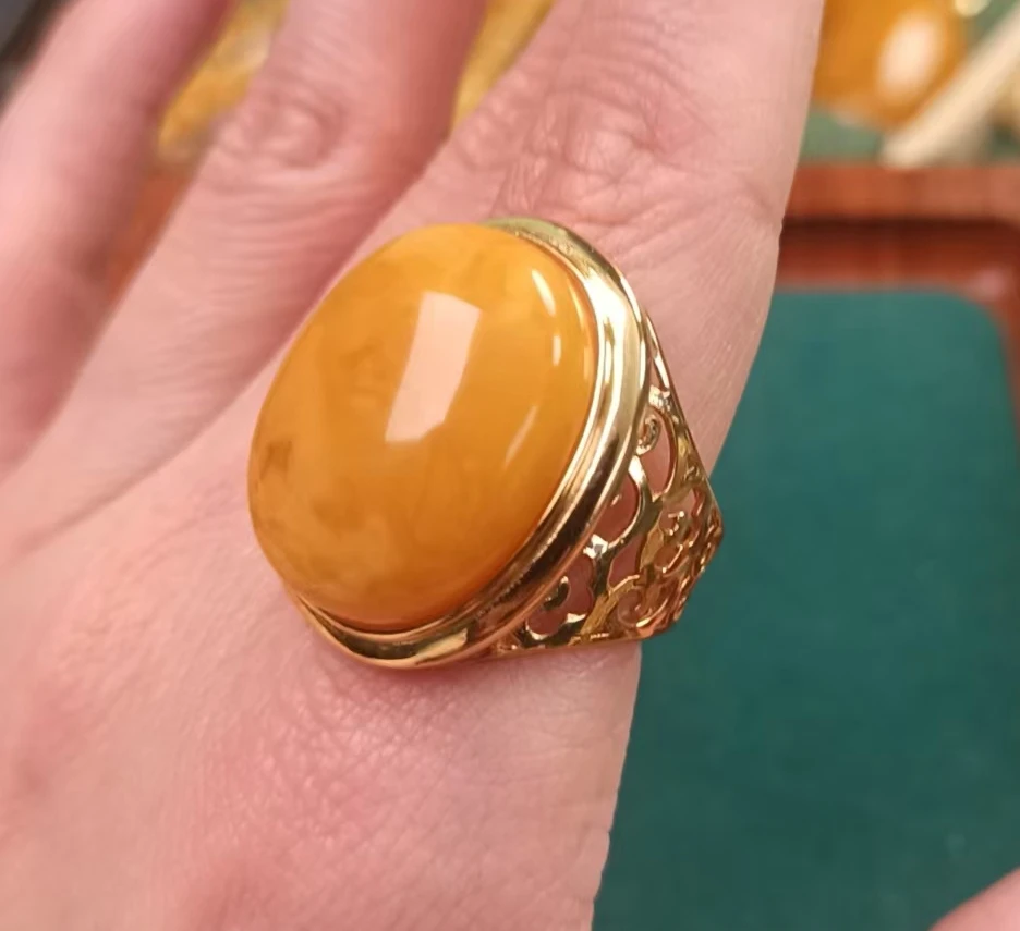 925银镶嵌蜜蜡戒指