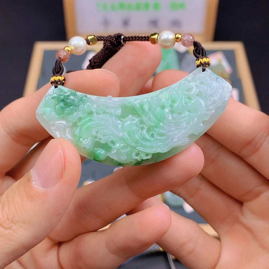 颈饰未镶嵌翡翠翡翠