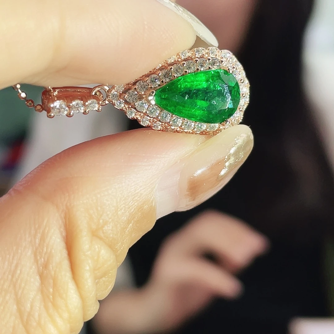 颈饰银S925镶嵌祖母绿