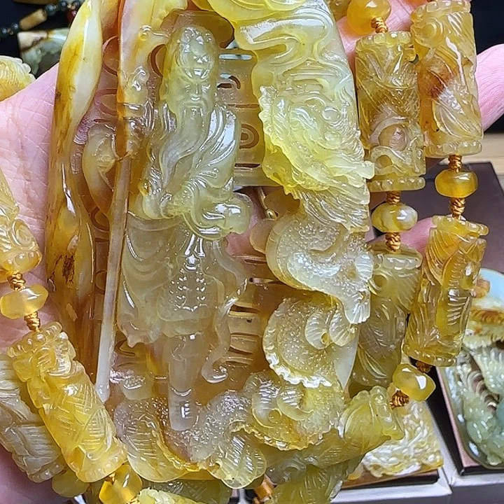 未镶嵌蛇纹石玉颈饰