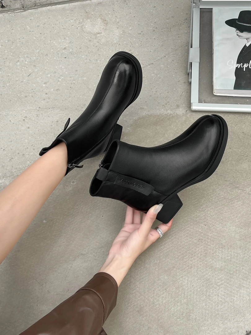 【于姐】M79196真皮加绒加厚英伦风连体跟软底软皮短靴